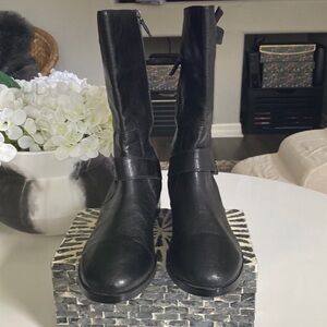 BRAND NEW EILEEN FISHER BLACK ITALIAN LEATHER BOOTS.